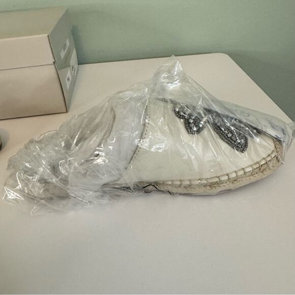 Marc Fisher Women's Slip On Espadrille Leather Beaded Rope Loafers Size 5.5 NIB - Picture 11 of 13